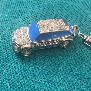 Range Rover purse chain